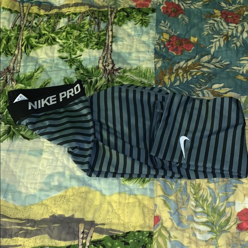 Nike leggings
